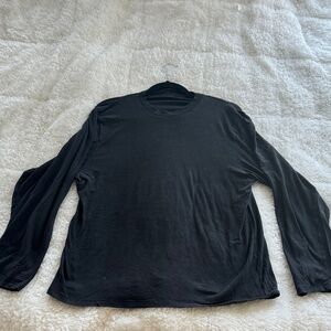 SKIMS Boyfriend Long Sleeve Women Tee- Size M, Black